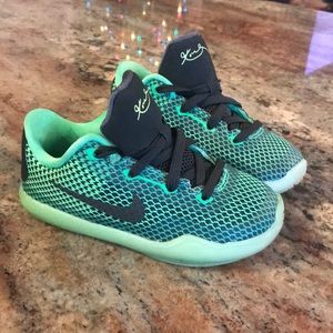 Boys Green Kobe X shoes